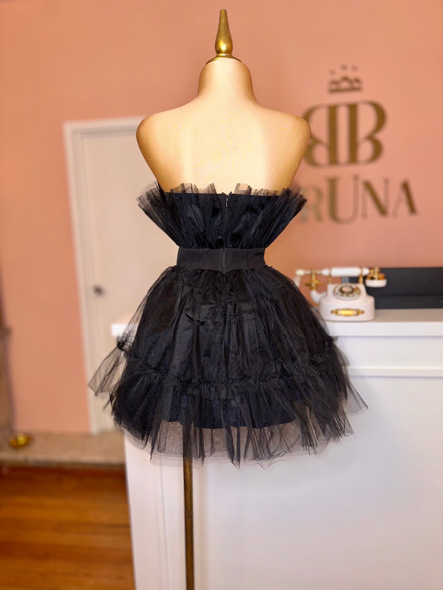 Vestido negro tul