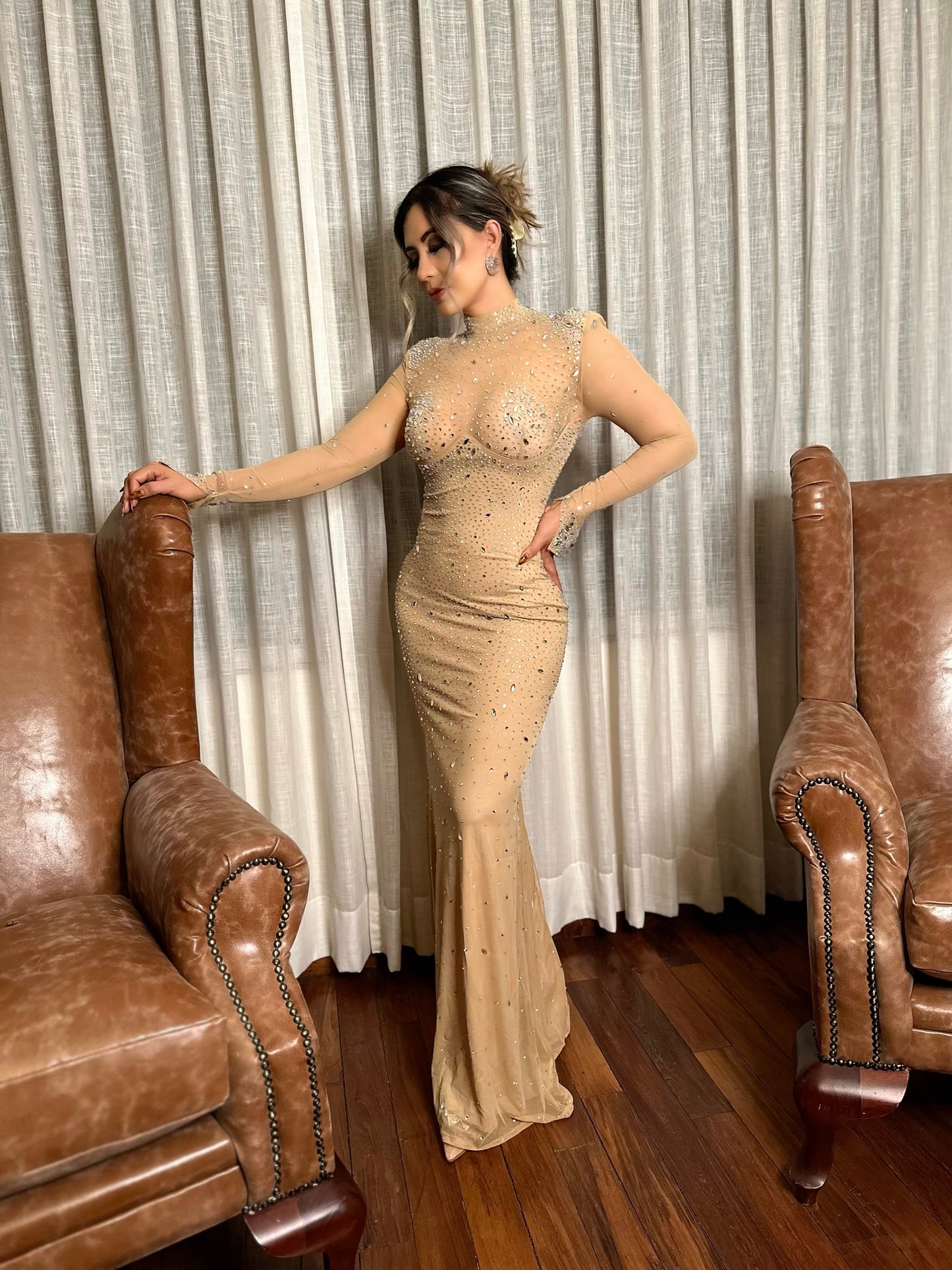 Vestido nude cristales