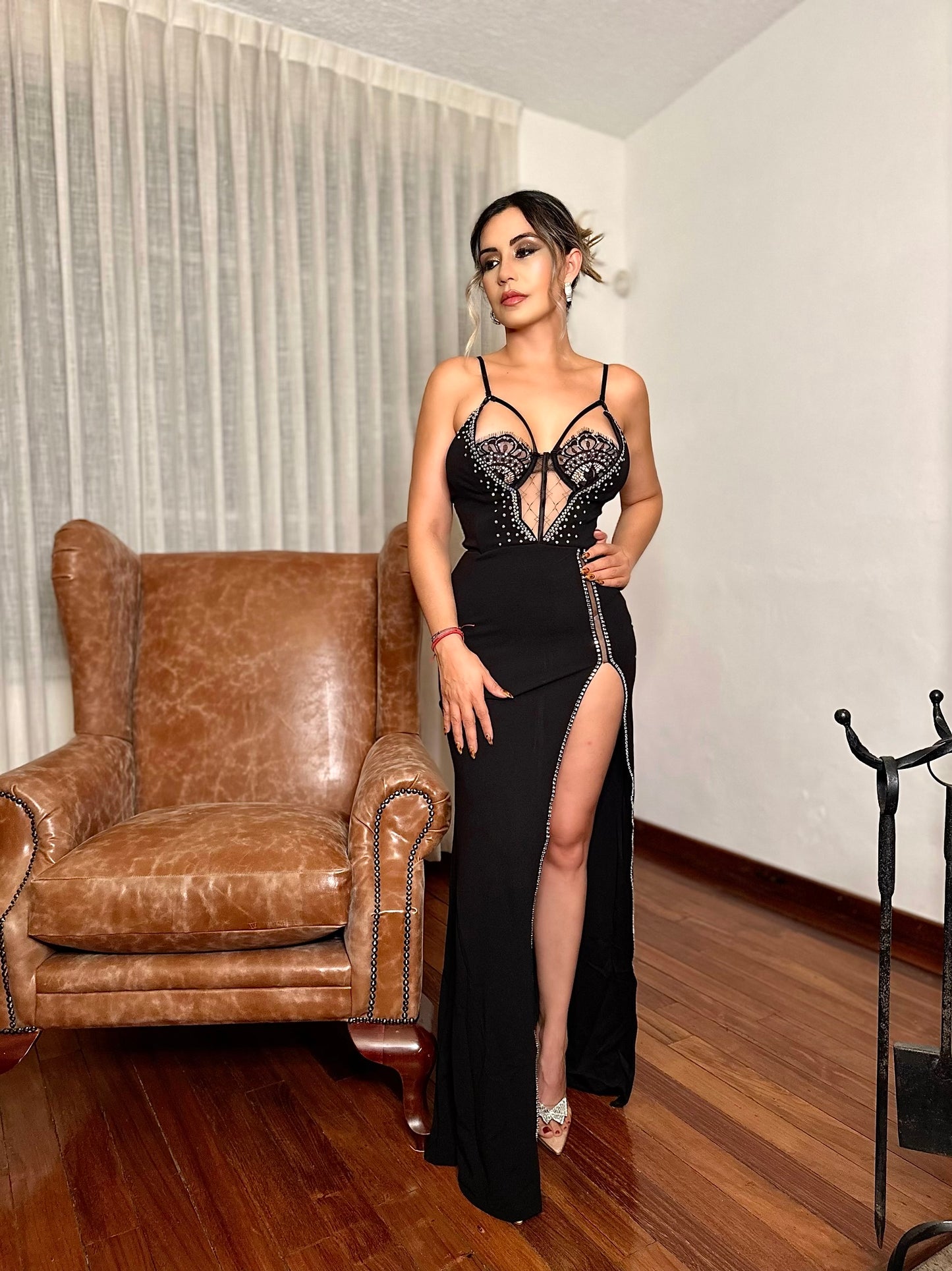 Vestido largo negro encaje